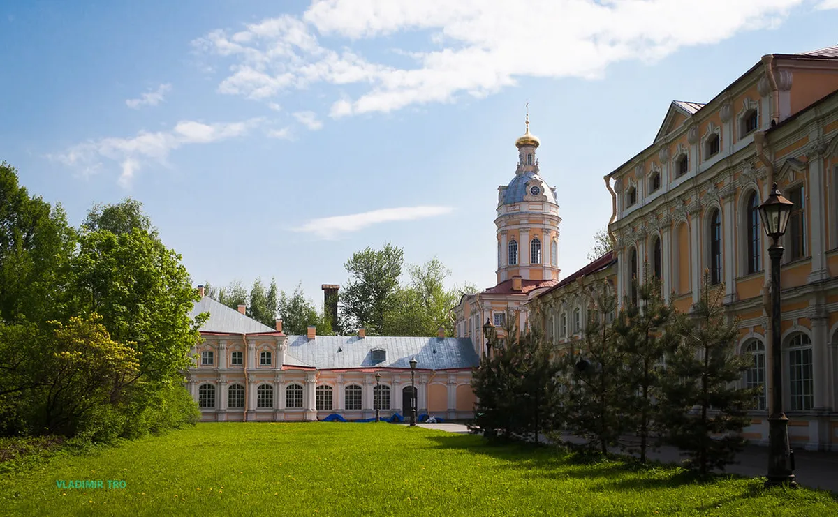 Top Alexander Nevsky Photography Spots in Sofia (2025)